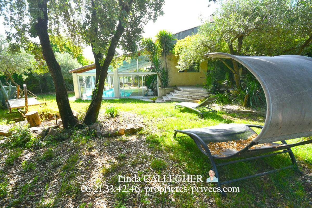 villa avec piscine et possibilité de parcellisé 600m2 - photo 1