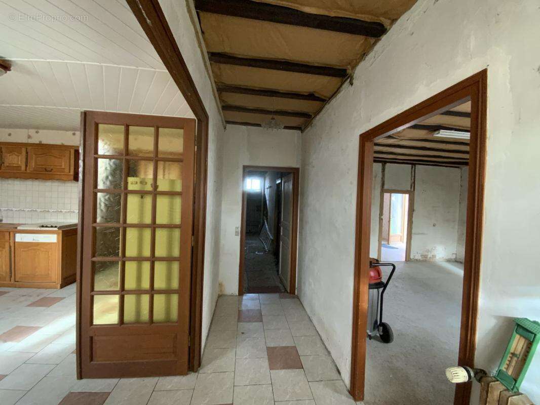 Maison à GENOUILLAC