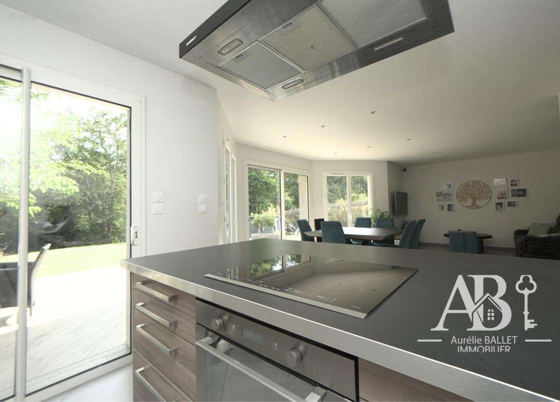 Contemporaine de plain pied -101 m2- finitions soignees - photo 5