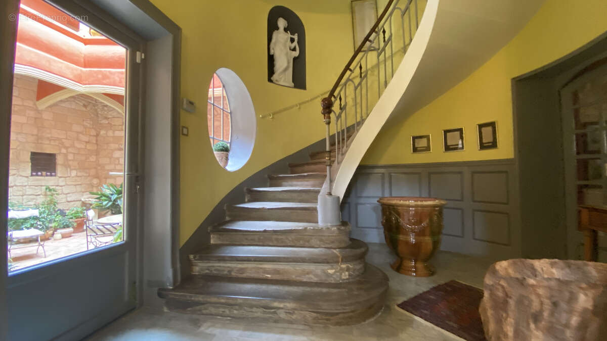 Maison à SAINT-GILLES