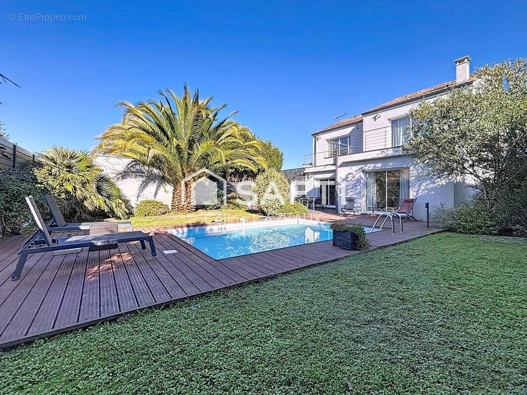 Photo 1 - Maison à EYSINES