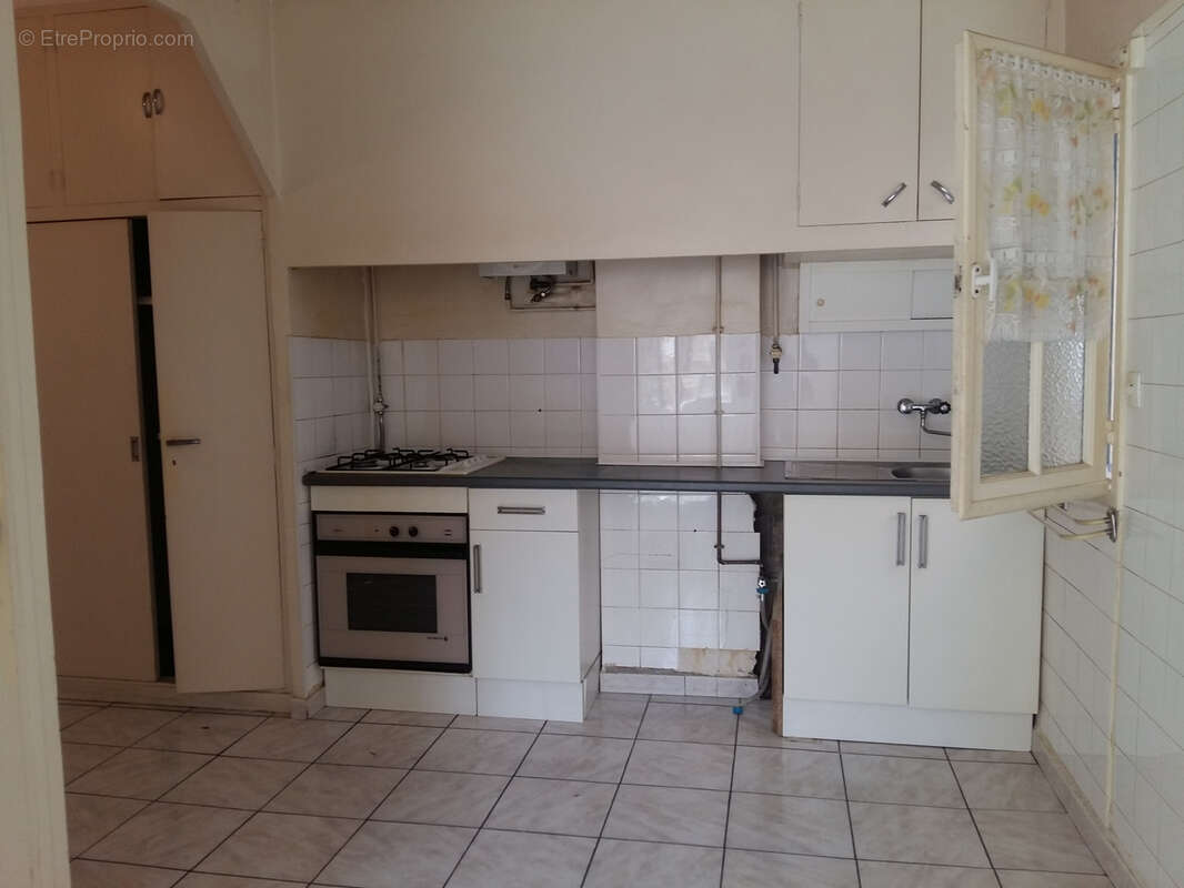Appartement à MARSEILLE-3E