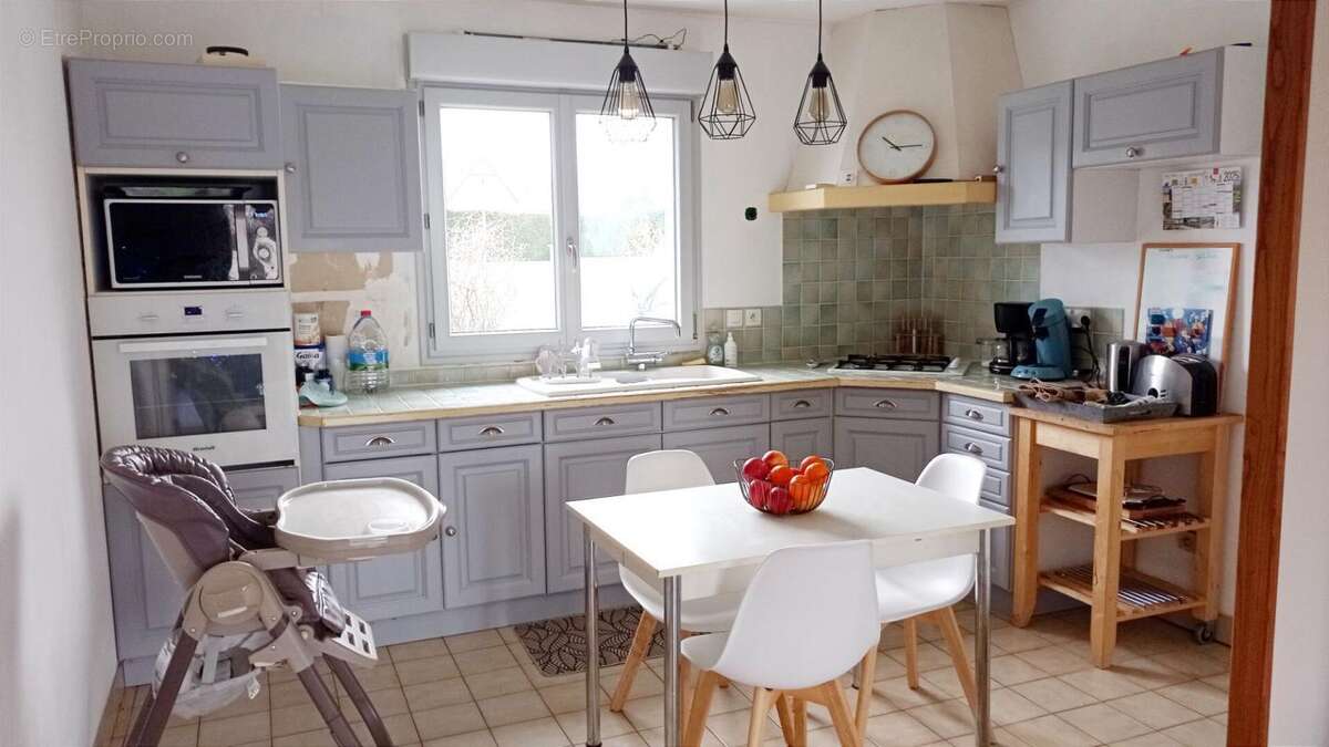 Maison à SAINT-ETIENNE-DE-CHIGNY