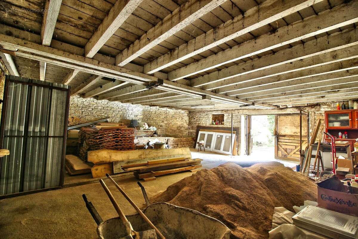 Maison à CIVRY-EN-MONTAGNE