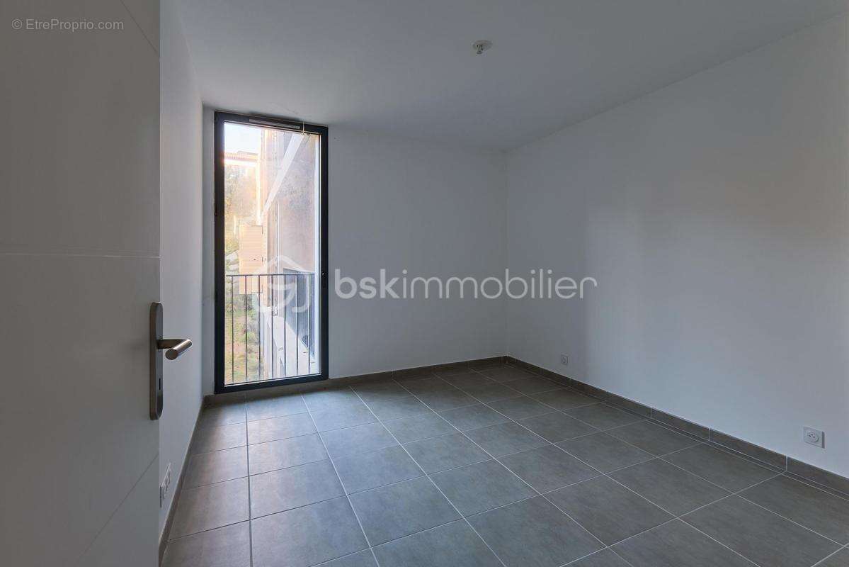 Appartement à BORMES-LES-MIMOSAS