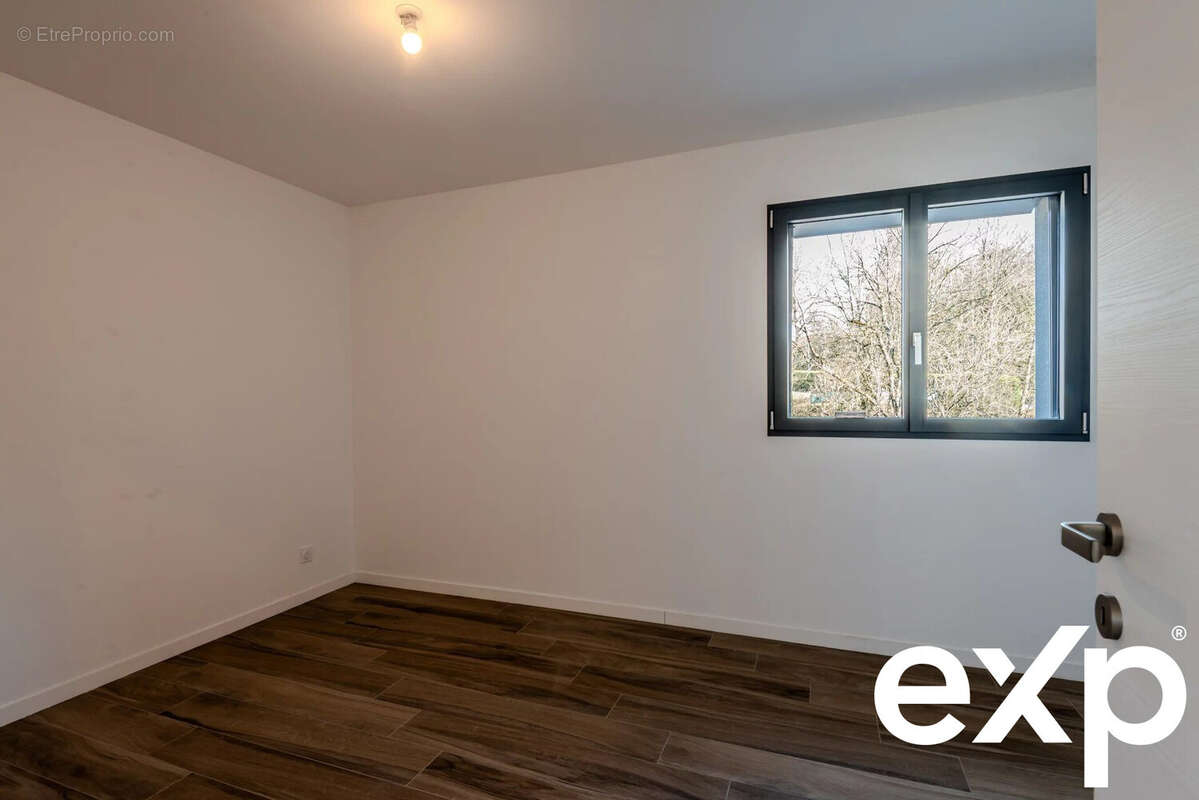 Appartement à NEUVECELLE