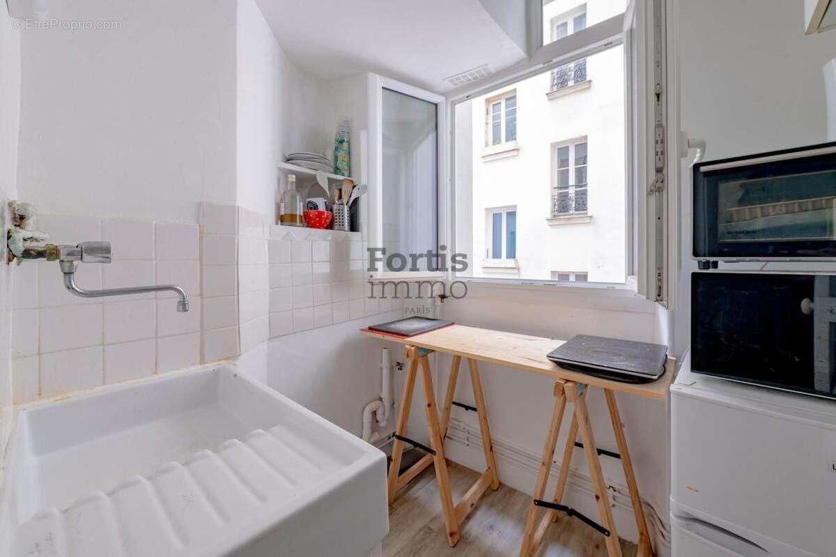 Appartement à PARIS-14E