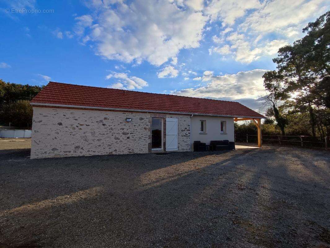 Maison à SAINT-LUMINE-DE-COUTAIS