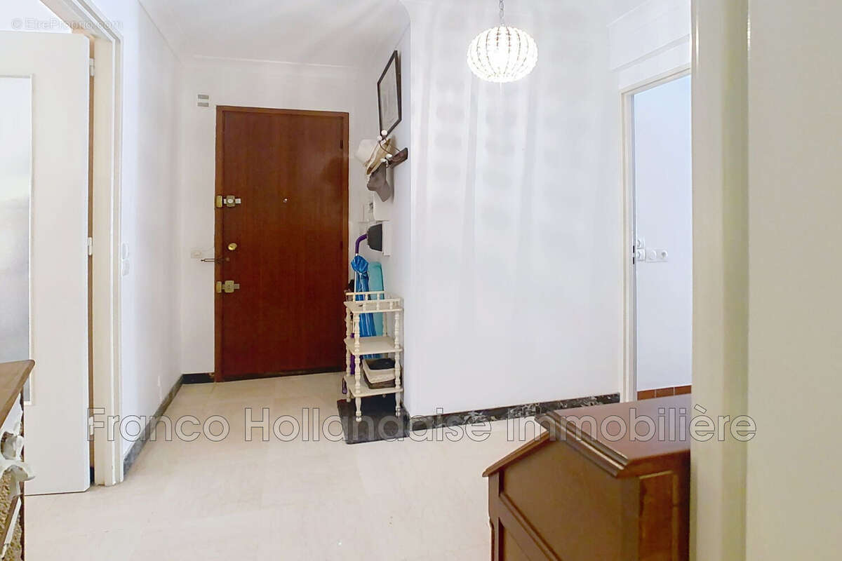Appartement 58 m² à Antibes  - photo 5