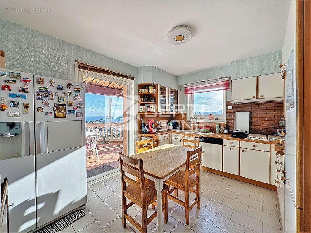 Maison à MANDELIEU-LA-NAPOULE