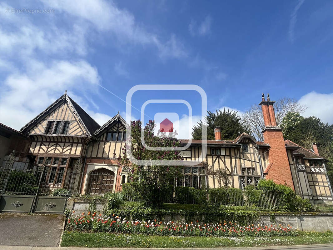 Maison à HAUSSIGNEMONT