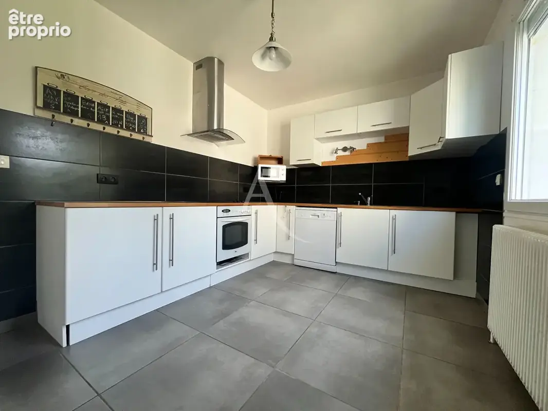 Maison traditionnelle 4 chambres sous sol total SAINT ARNOULT EN YVELINES - photo 2
