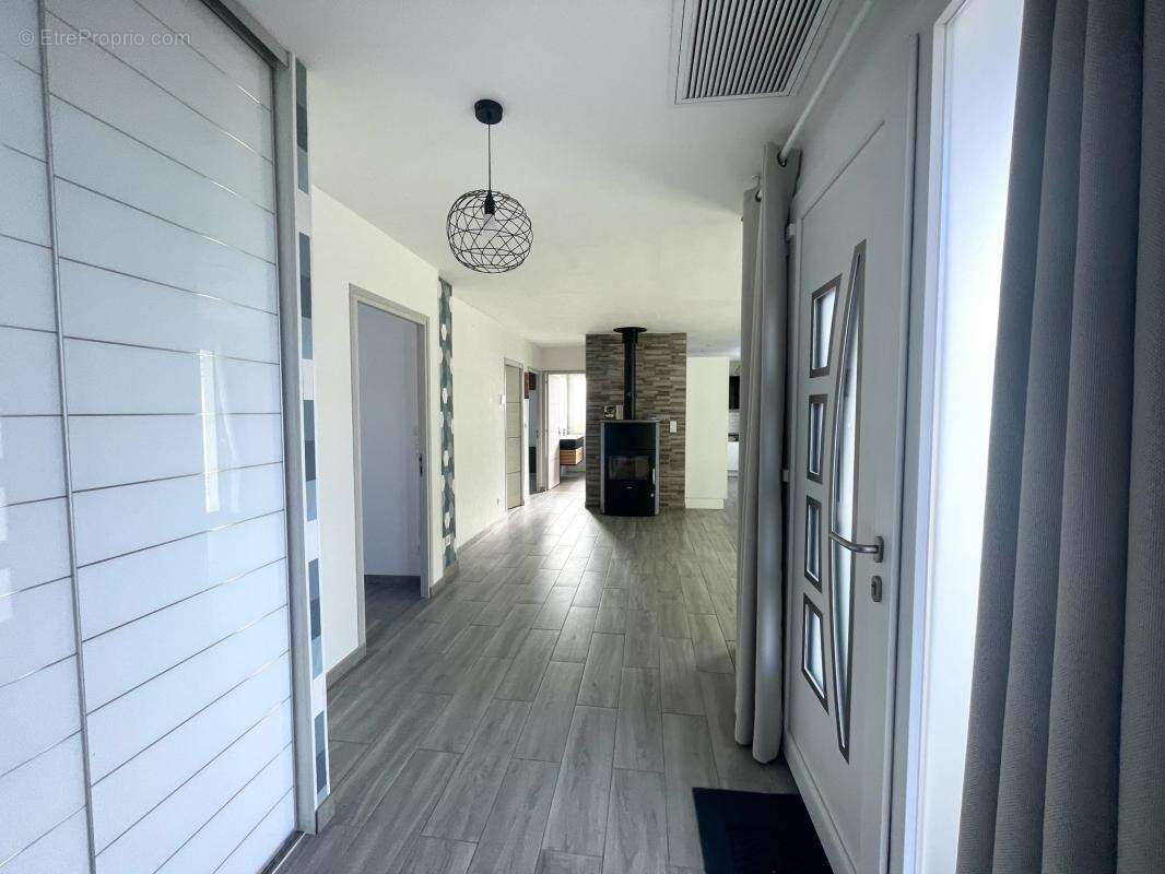 Maison à SAINT-XANDRE