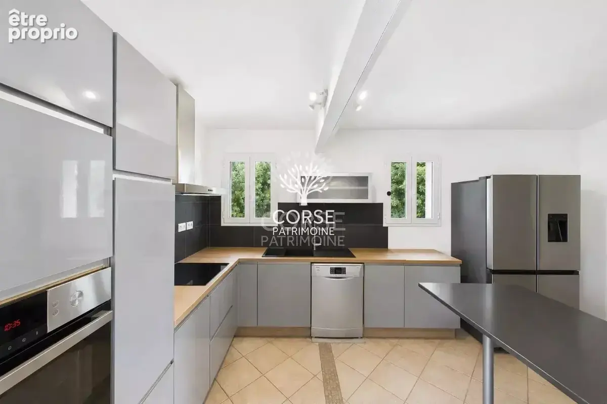 Maison individuelle avec piscine et garage - photo 6