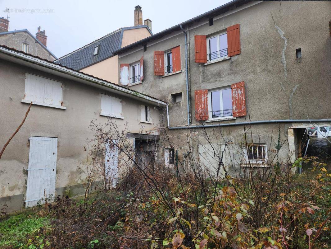 Appartement à THIVIERS