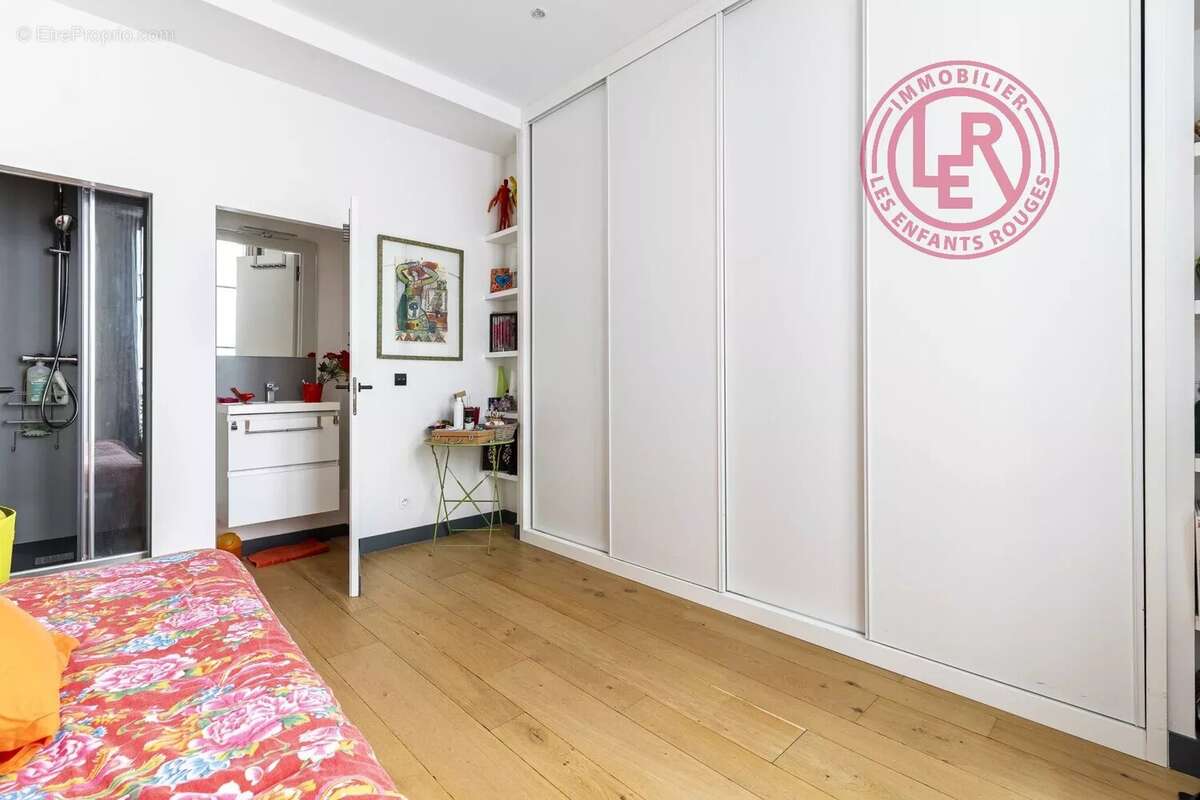 Appartement à PARIS-3E