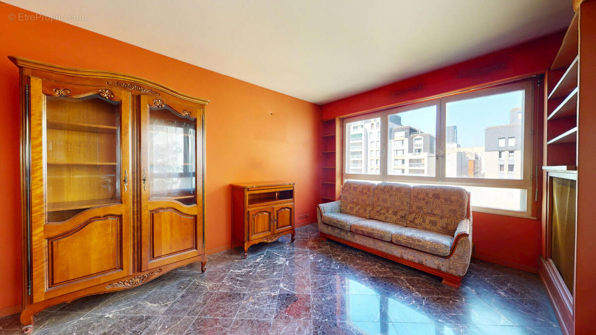 Appartement à PARIS-14E