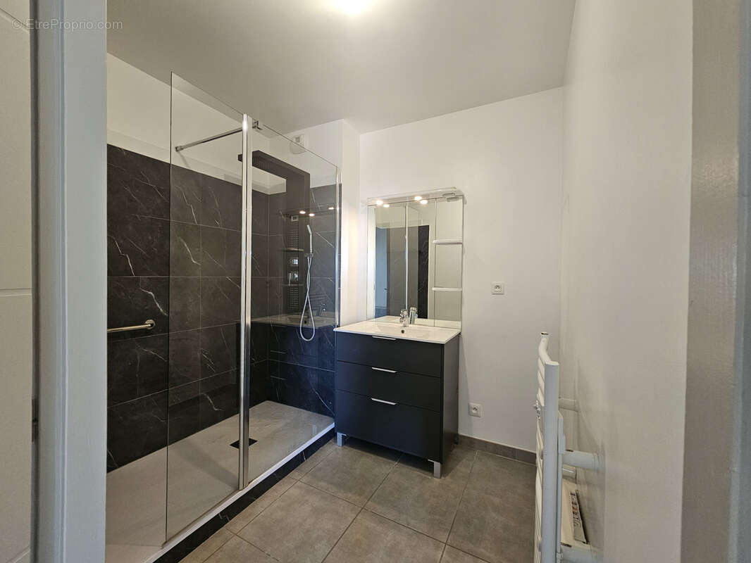 Appartement à FLEURY