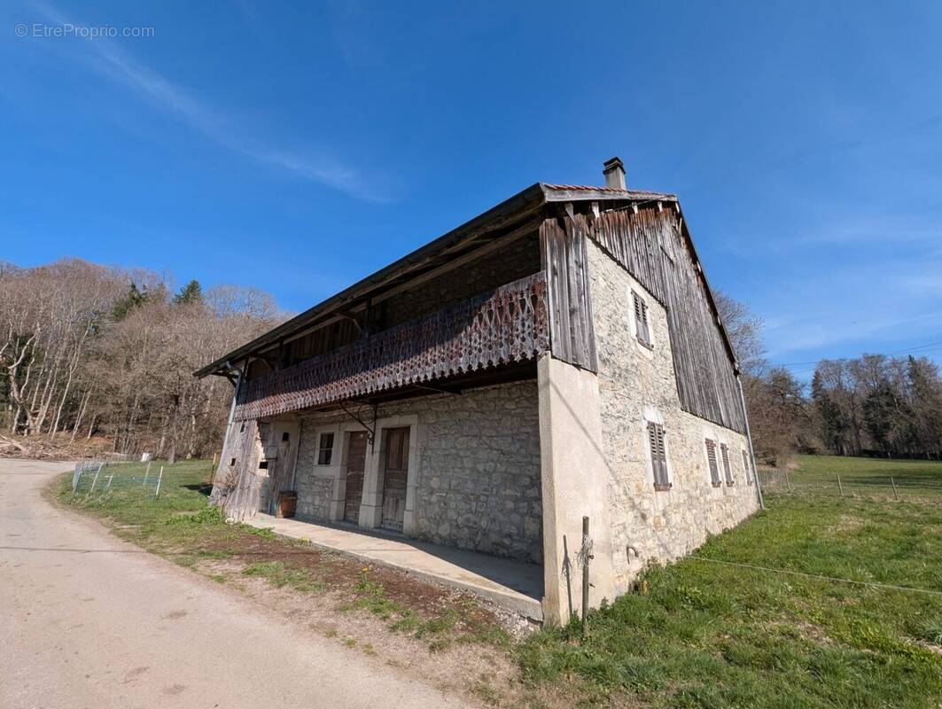 Maison à BOGEVE