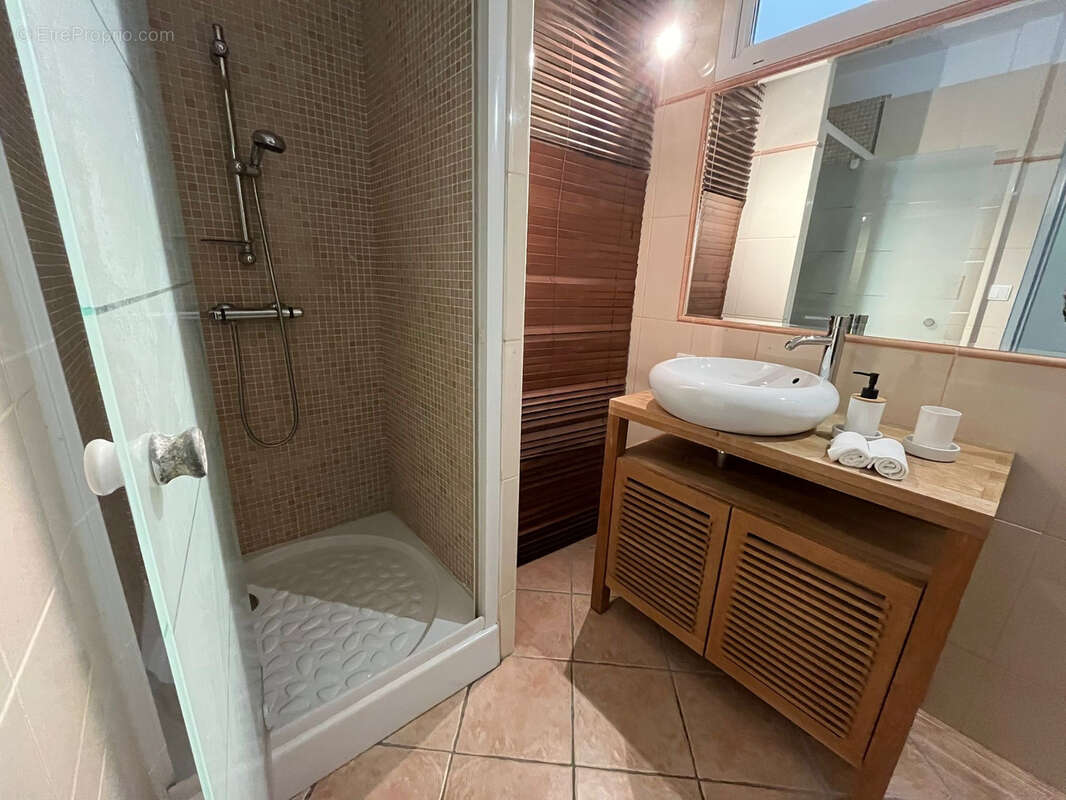 Appartement à SIX-FOURS-LES-PLAGES