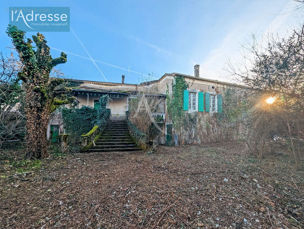 Maison à SAUX