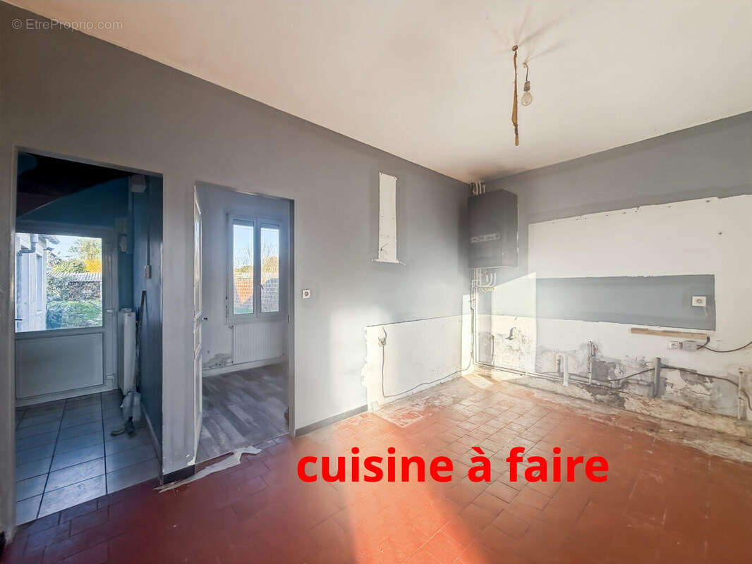 Maison à GREGES