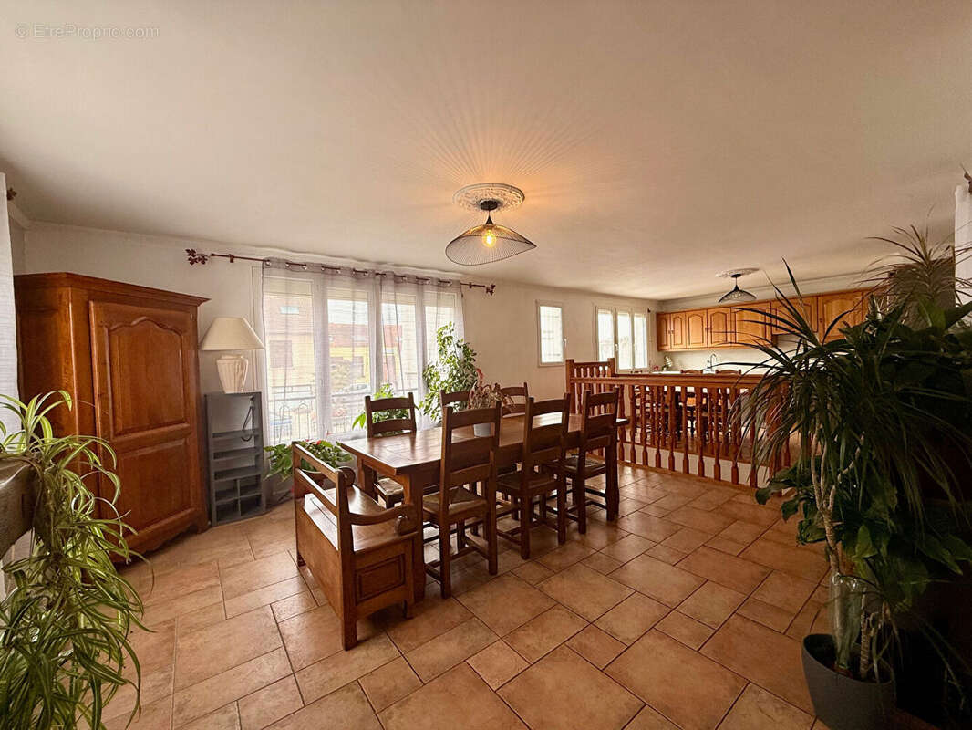 Maison à BRIE-COMTE-ROBERT