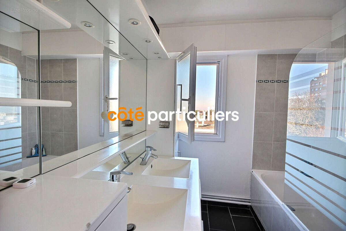 Appartement à CHATILLON