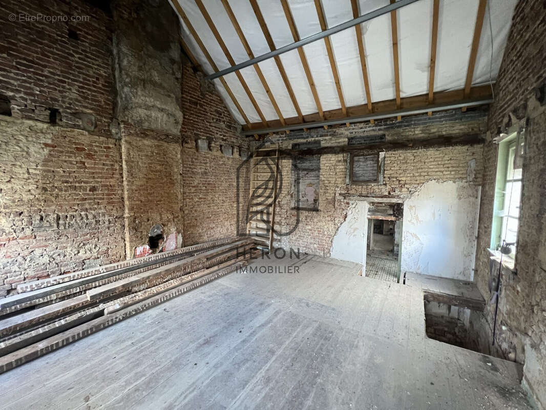 Maison à AULNOY-LEZ-VALENCIENNES