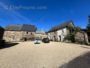 Maison à LA HAIE-TRAVERSAINE