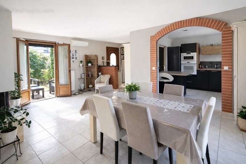 Maison à PECHBONNIEU