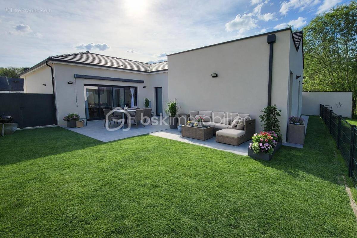 Maison à WARMERIVILLE