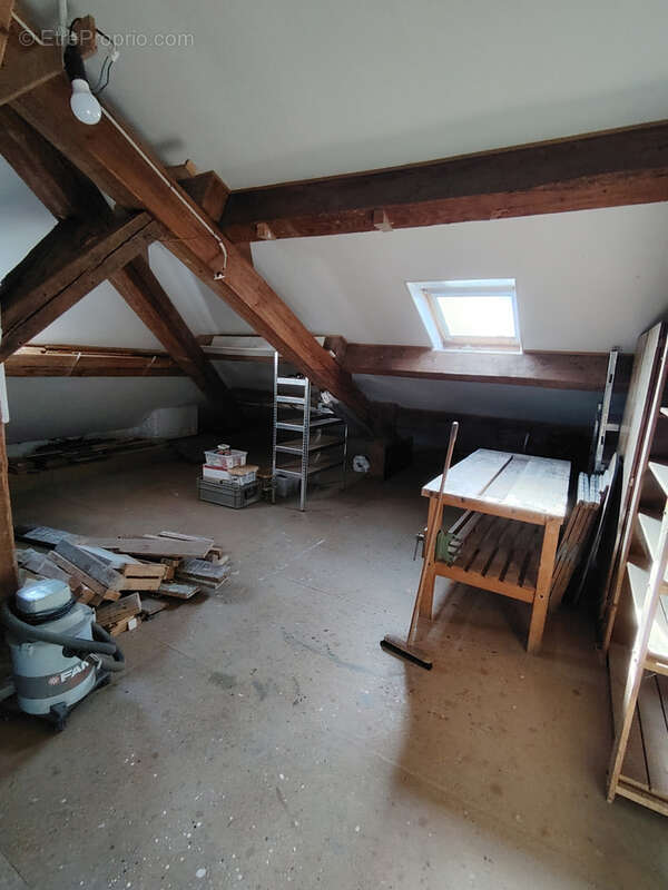 Maison à LAMORVILLE