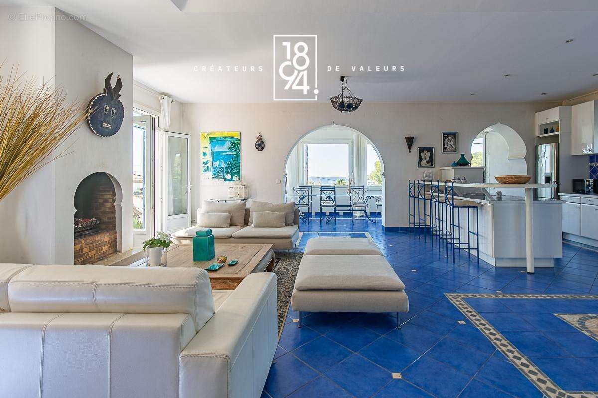 Maison à CARRY-LE-ROUET