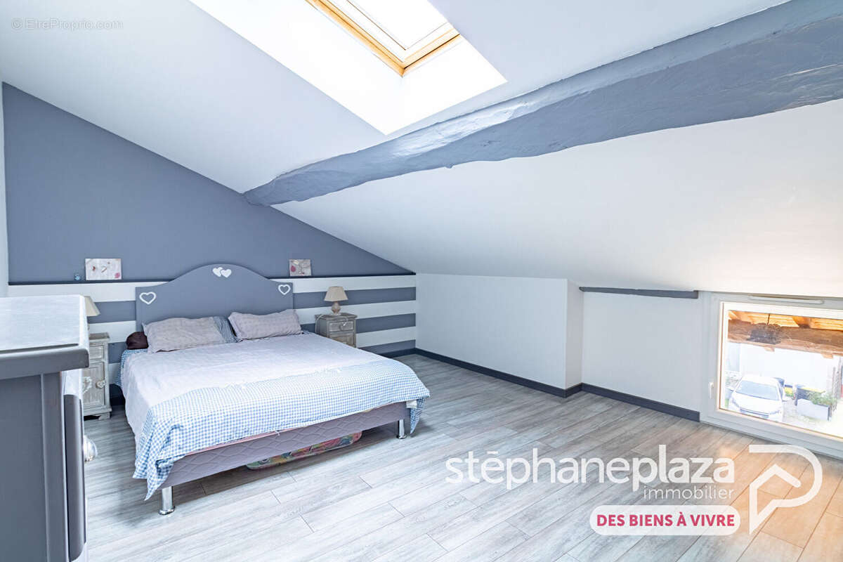 Maison à SAINT-MARTIN-DU-MONT