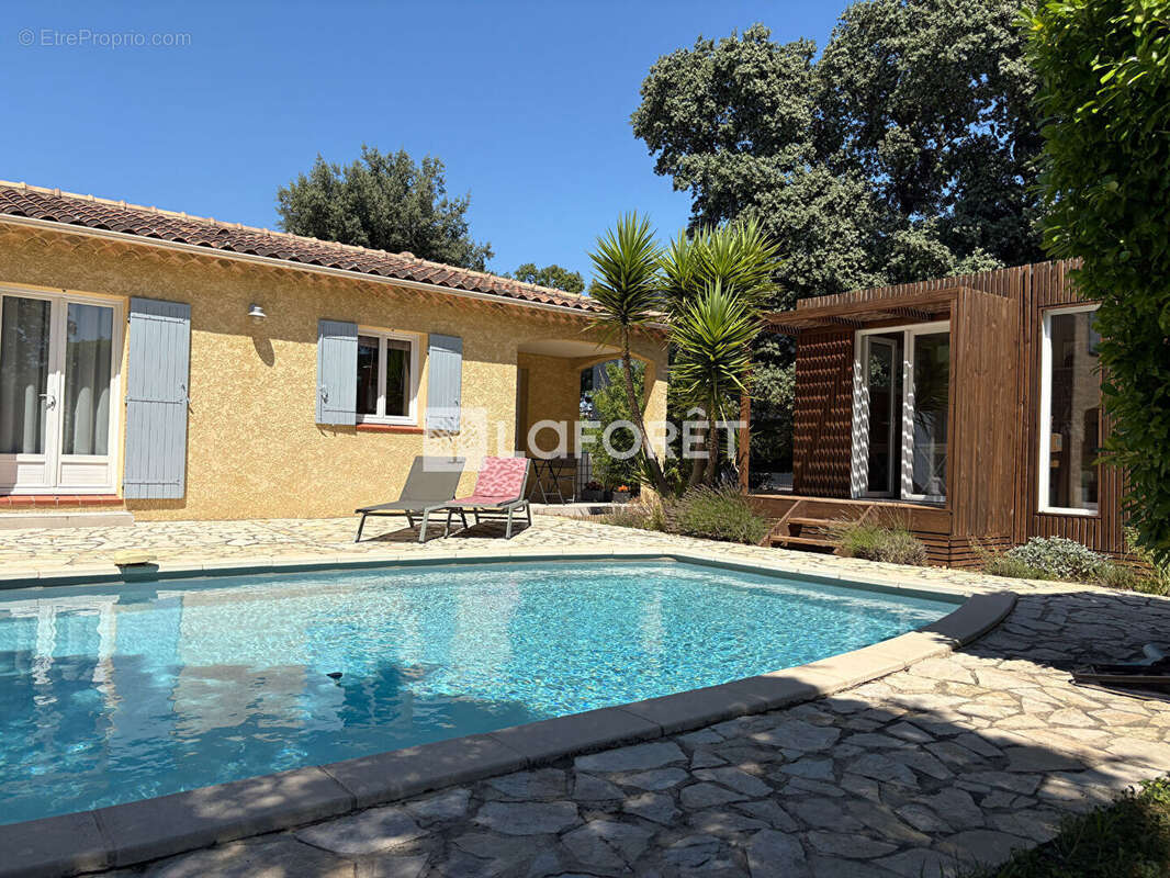 Maison à VEDENE