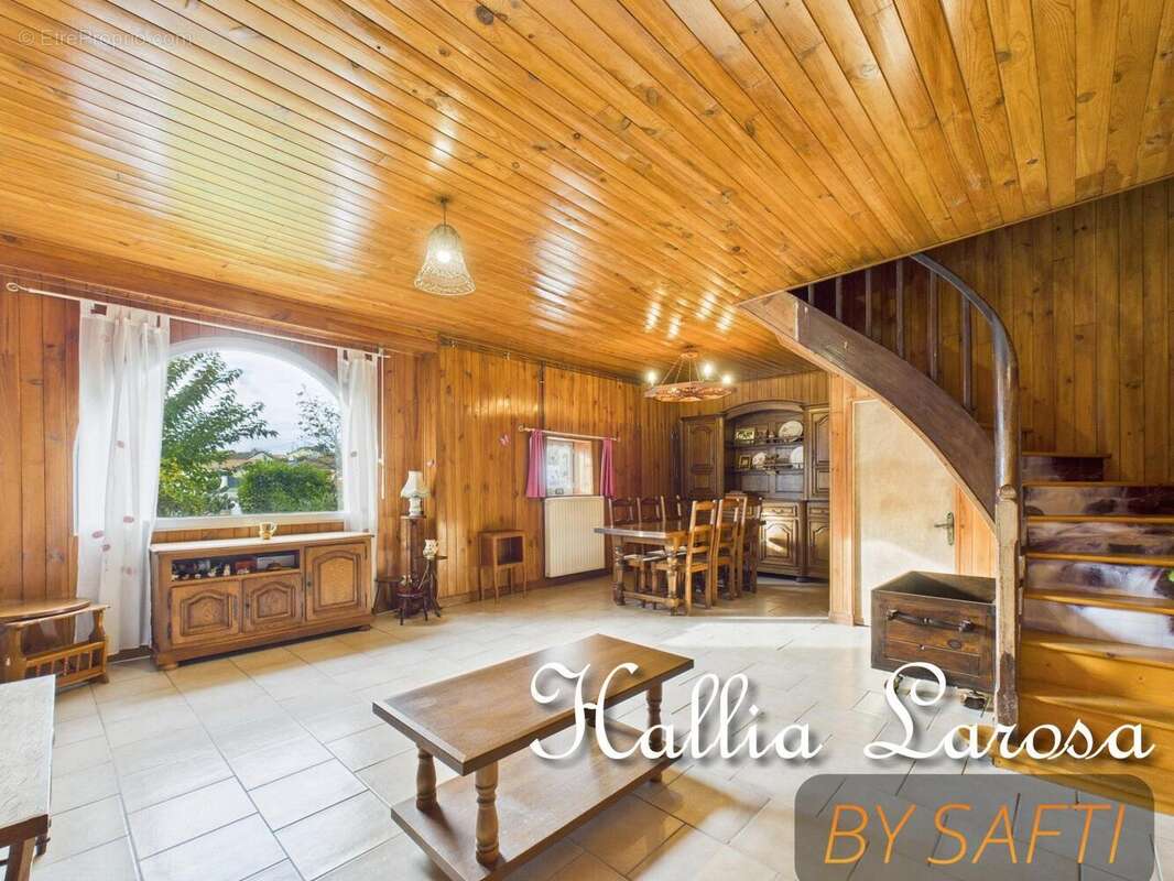 Photo 2 - Maison à LUSSAC-LES-CHATEAUX