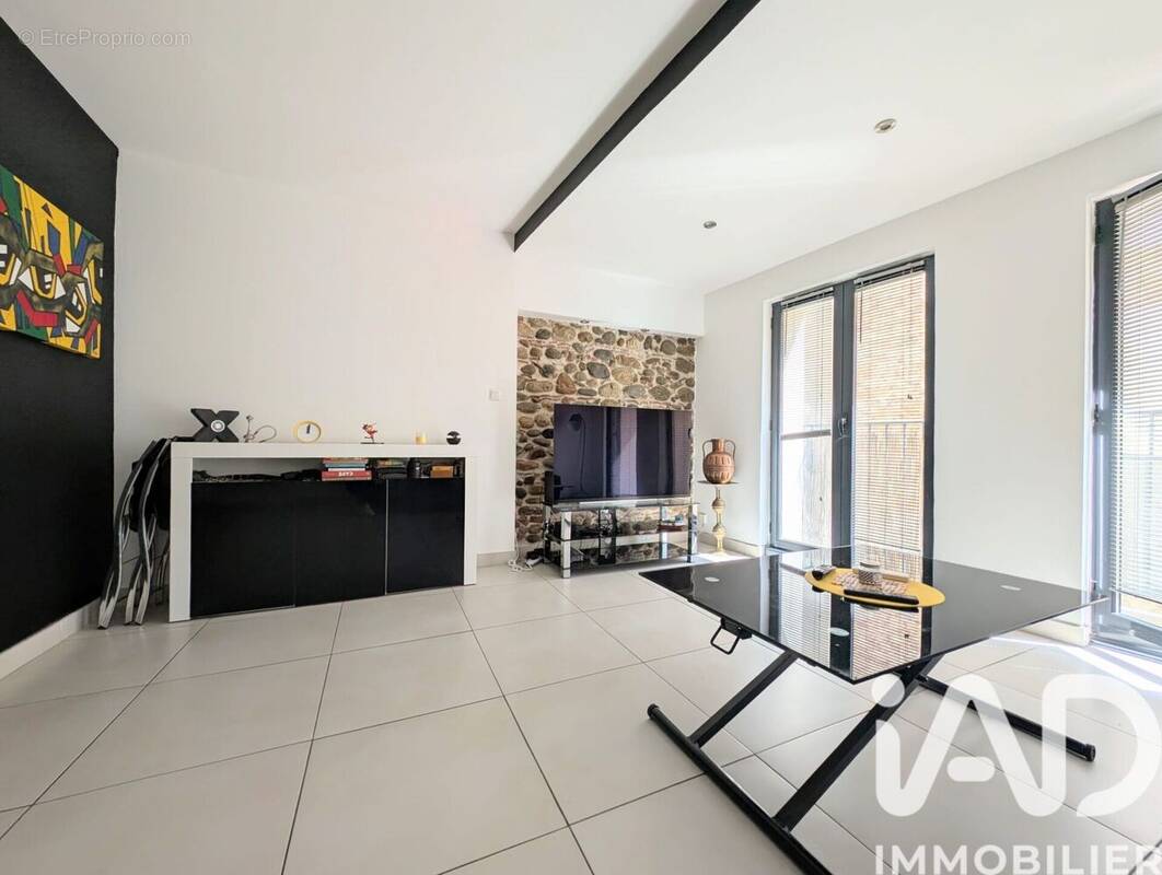 Photo 1 - Maison à PEZILLA-LA-RIVIERE