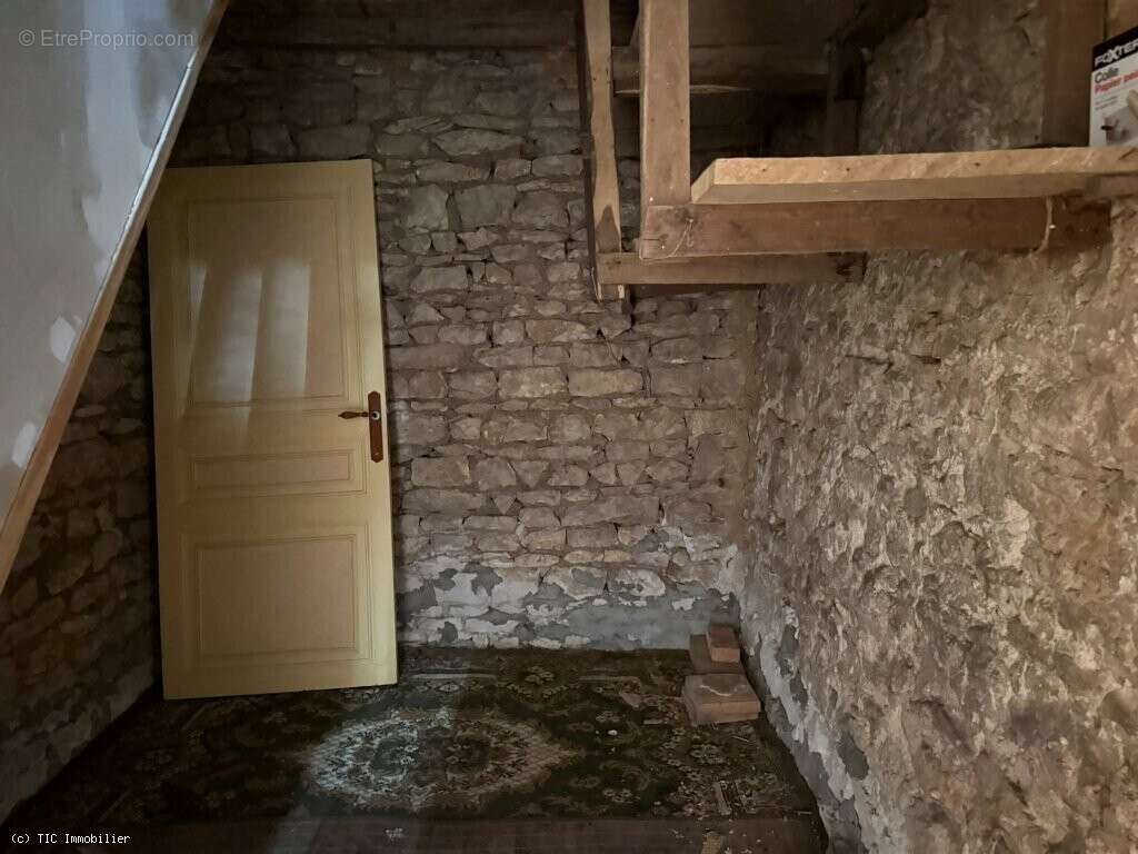 Maison à RUFFEC