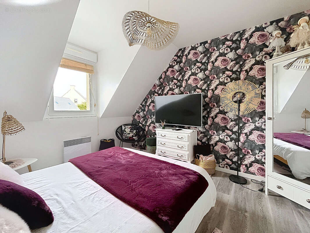 Maison à SAINT-MELOIR-DES-ONDES