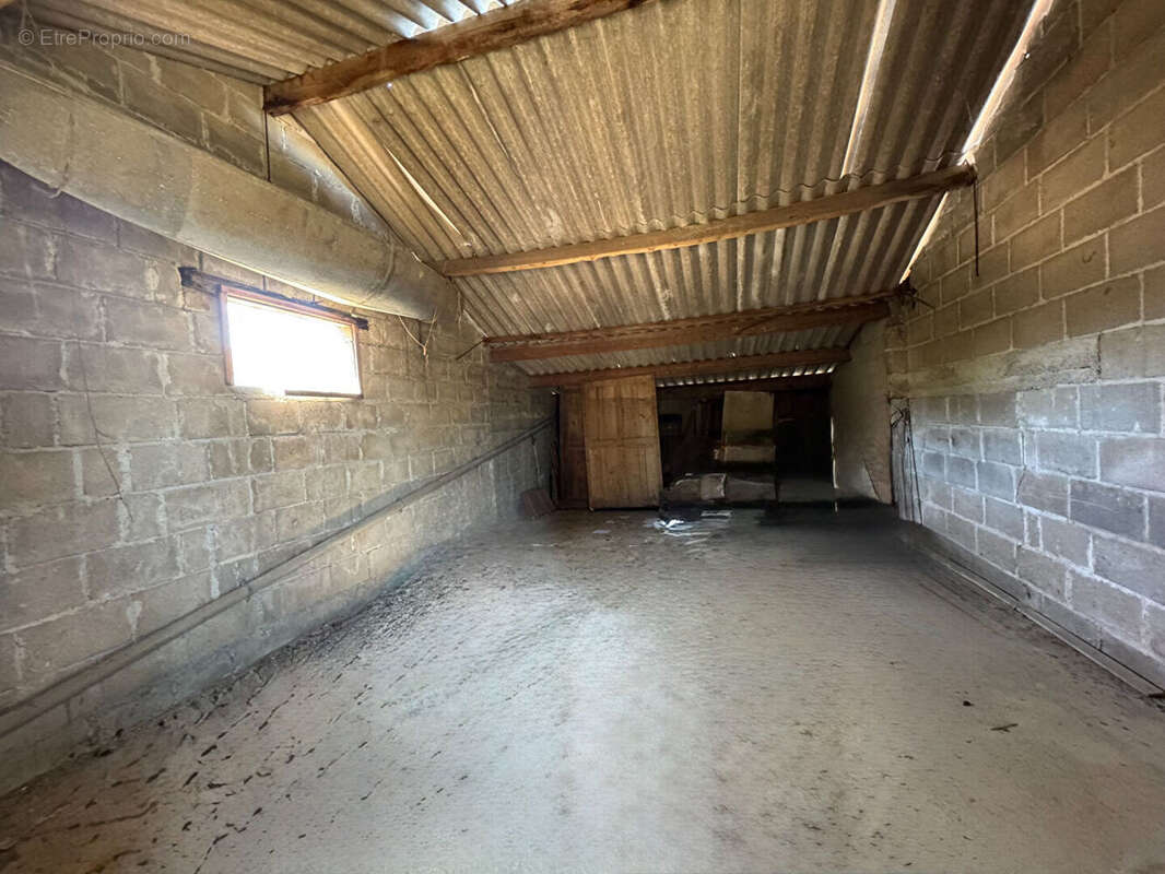 Maison à BUSSIERE-POITEVINE