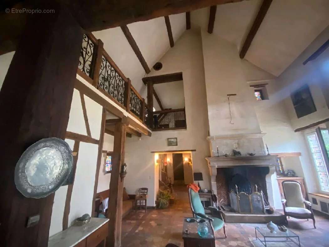 Maison à SAVIGNY-SUR-CLAIRIS