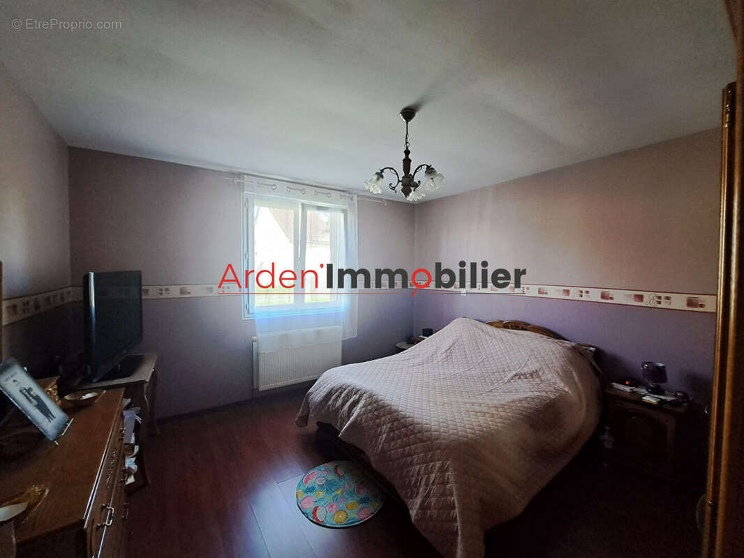 Maison spacieuse à vendre à Corny Macheromenil - photo 8