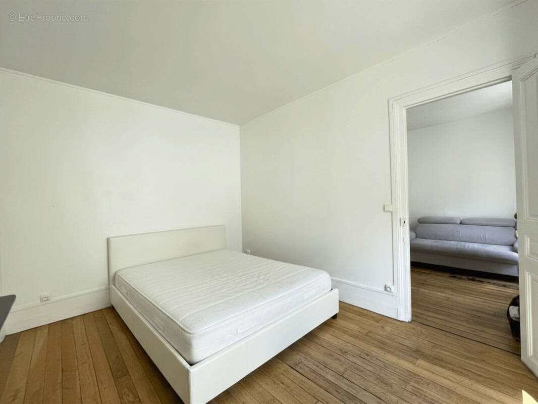Appartement à PARIS-11E