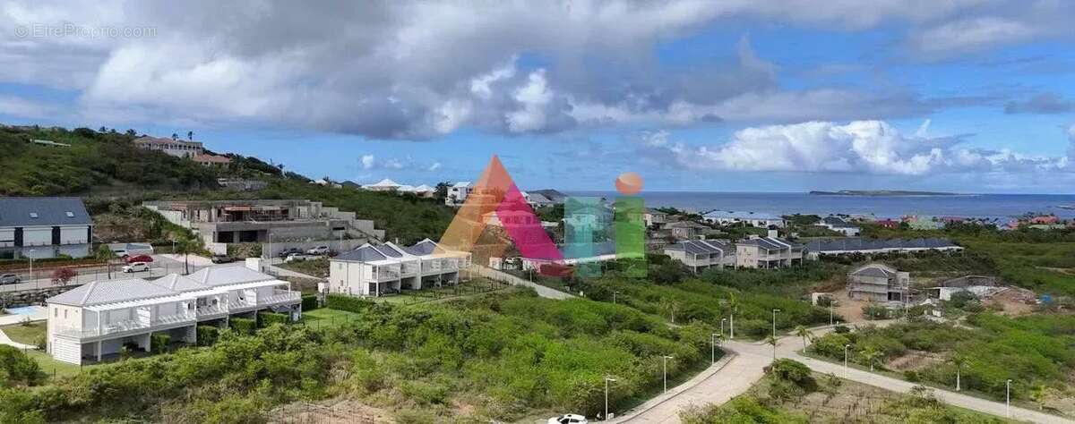 Terrain à SAINT-MARTIN