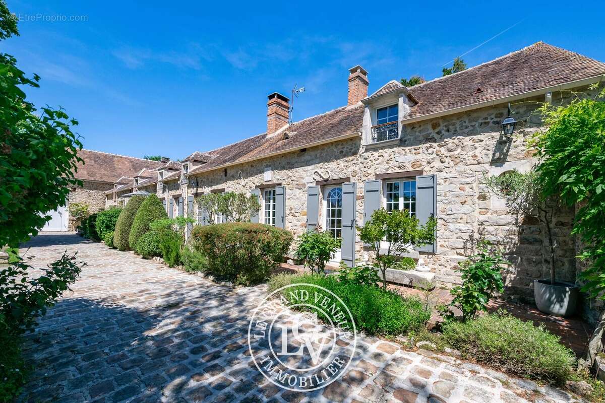 Maison à MORET-SUR-LOING