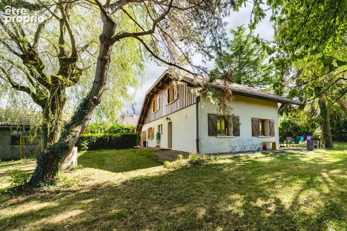 Maison dans un environnement calme et verdoyant - photo 24