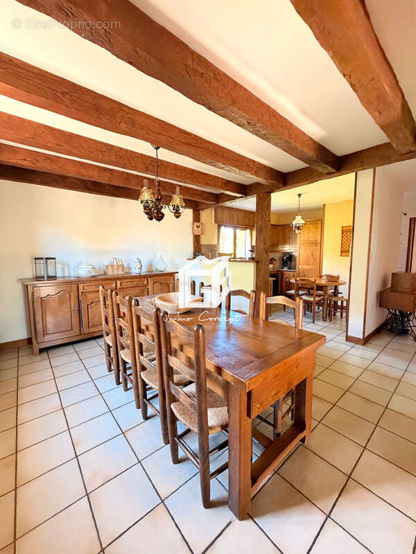 Maison à LUC-LA-PRIMAUBE