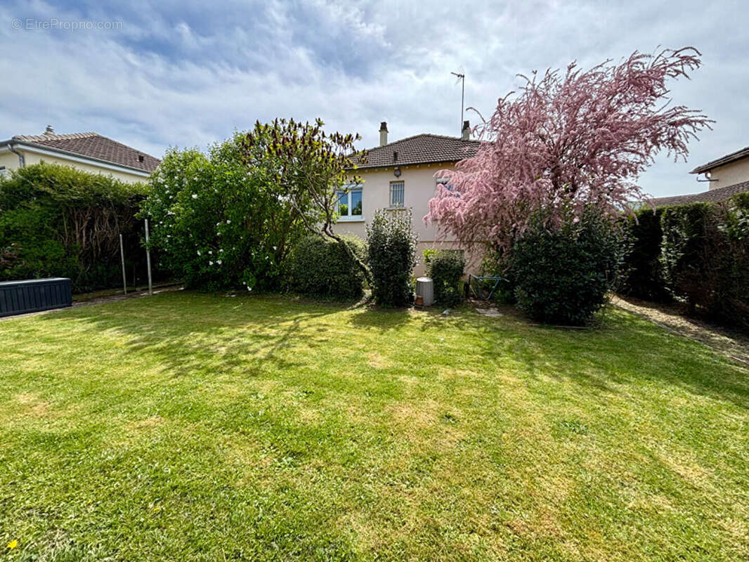 Maison à CHARTRES