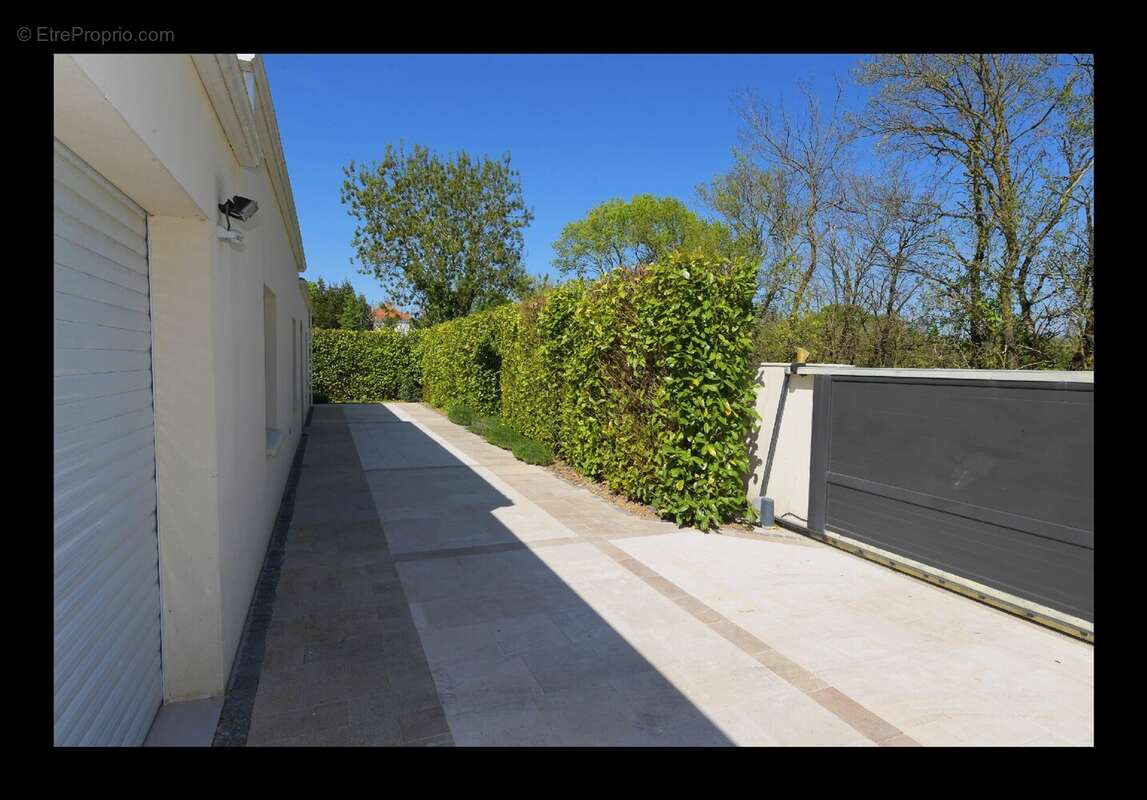 Maison à LE GUE-D&#039;ALLERE